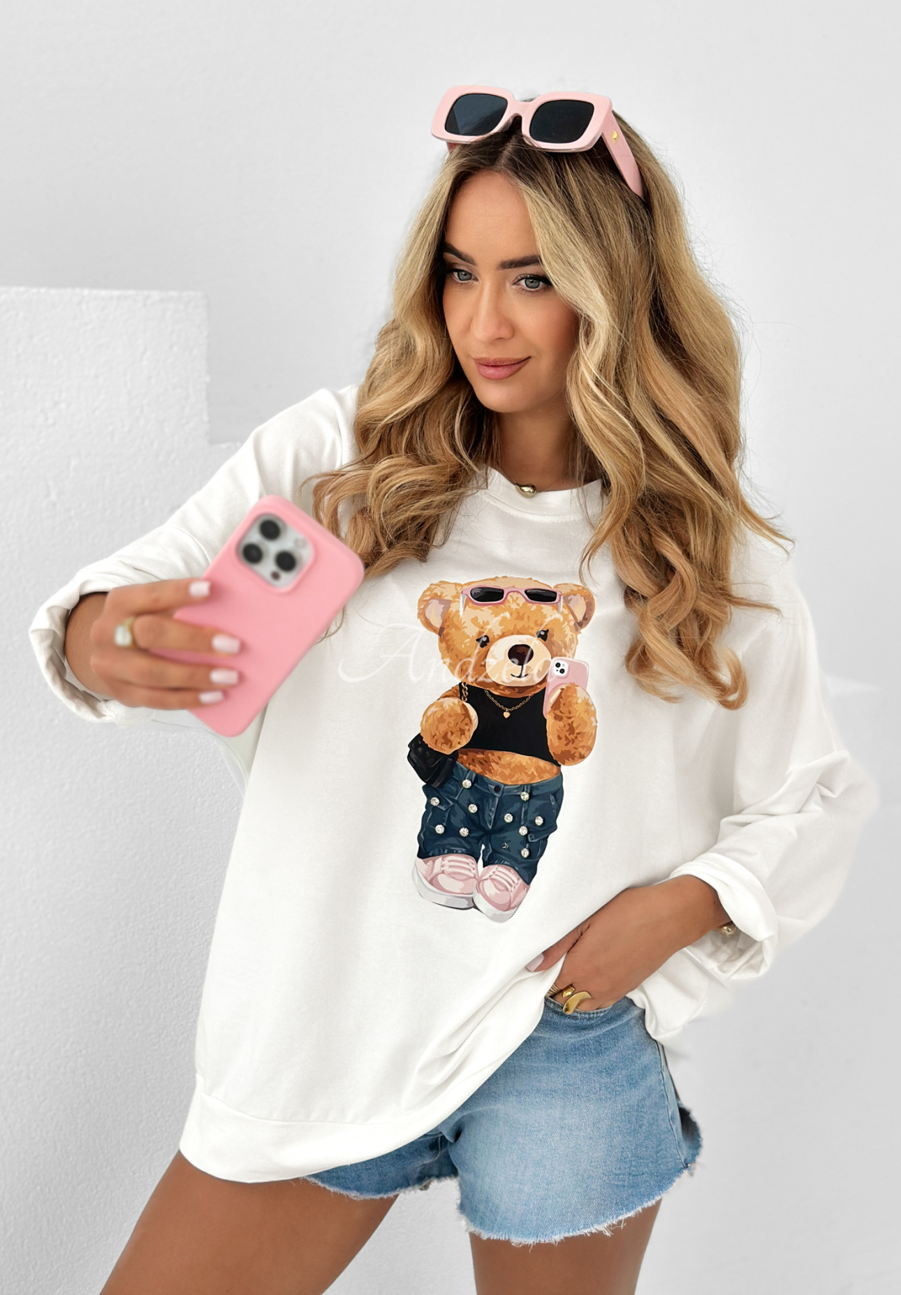 Bear Hug printed oversize sweatshirt white