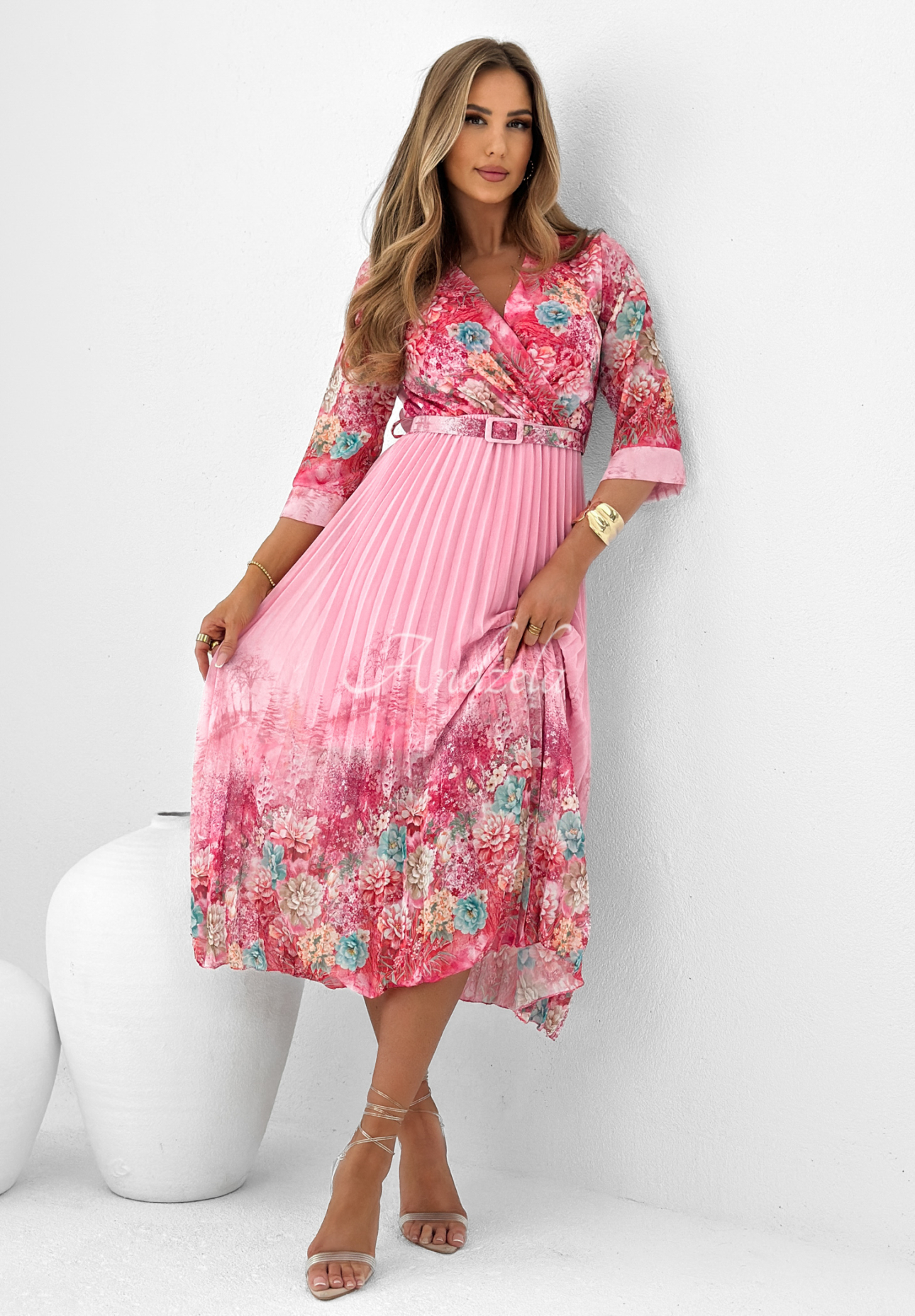 Pleated floral dress by The Perfect Dress pink