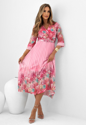 Pleated floral dress by The Perfect Dress pink