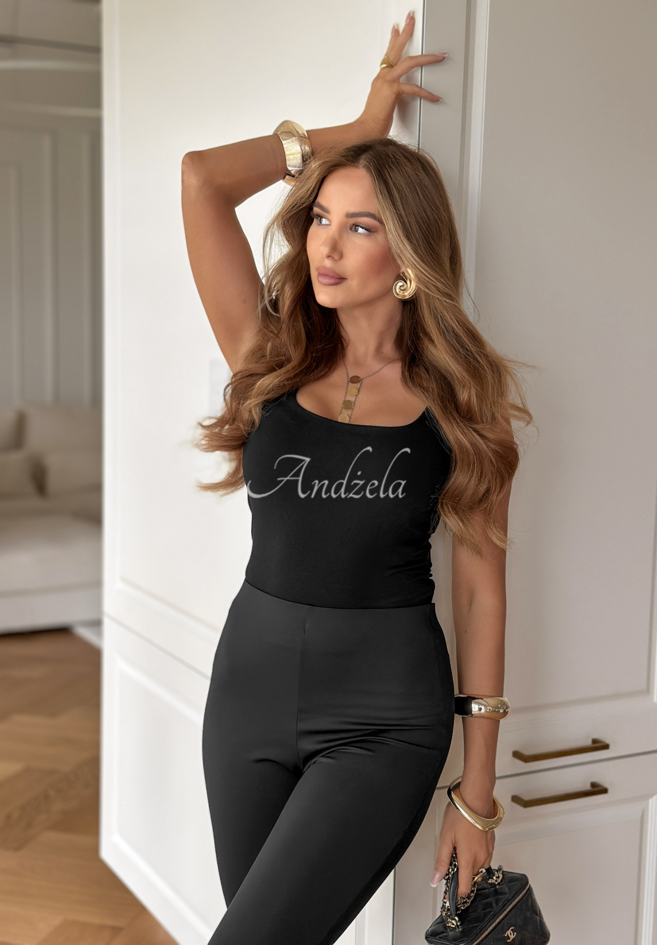 Viscose top with neckline All Coming Back black