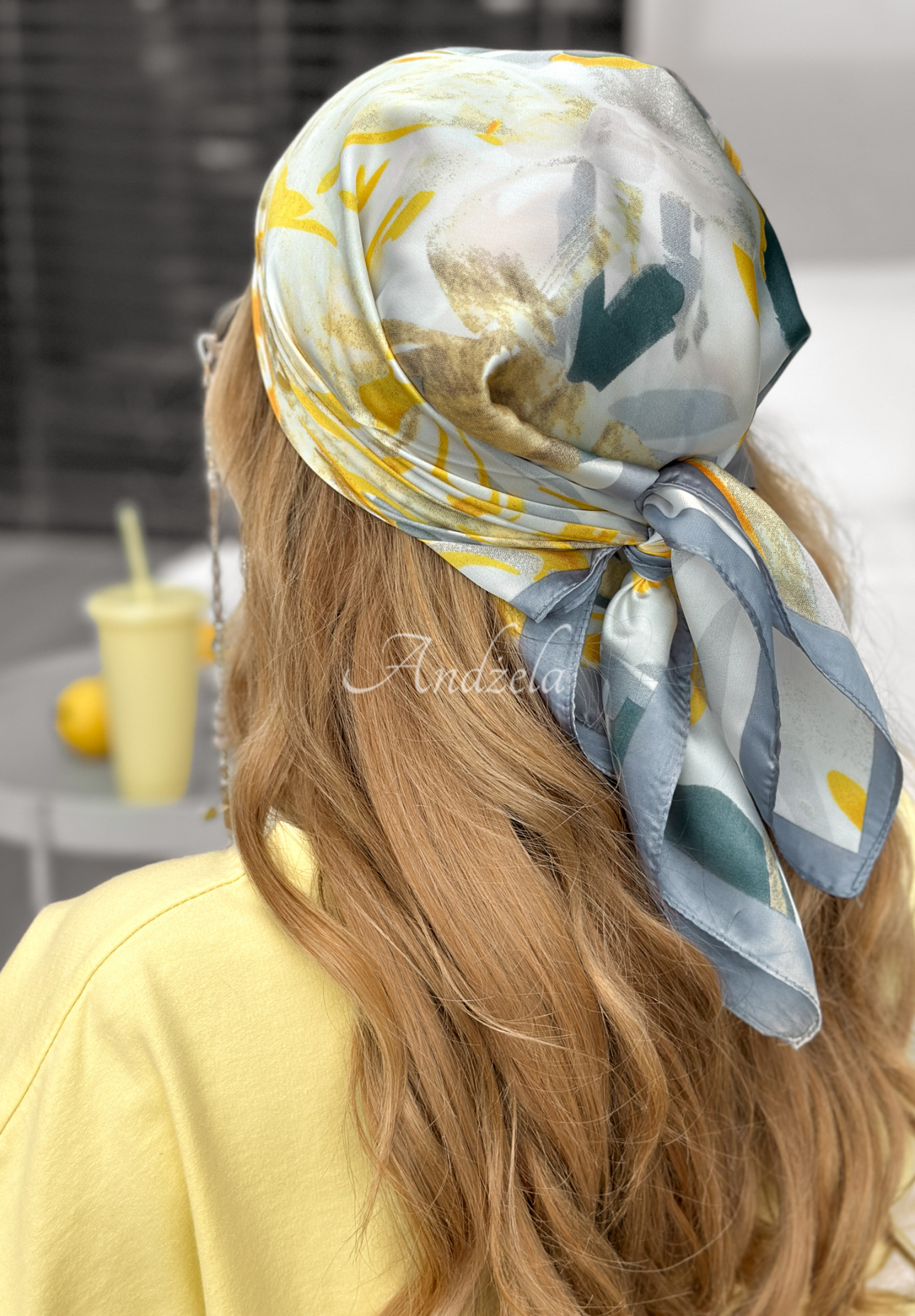 Artistic Soul yellow-gray patterned scarf