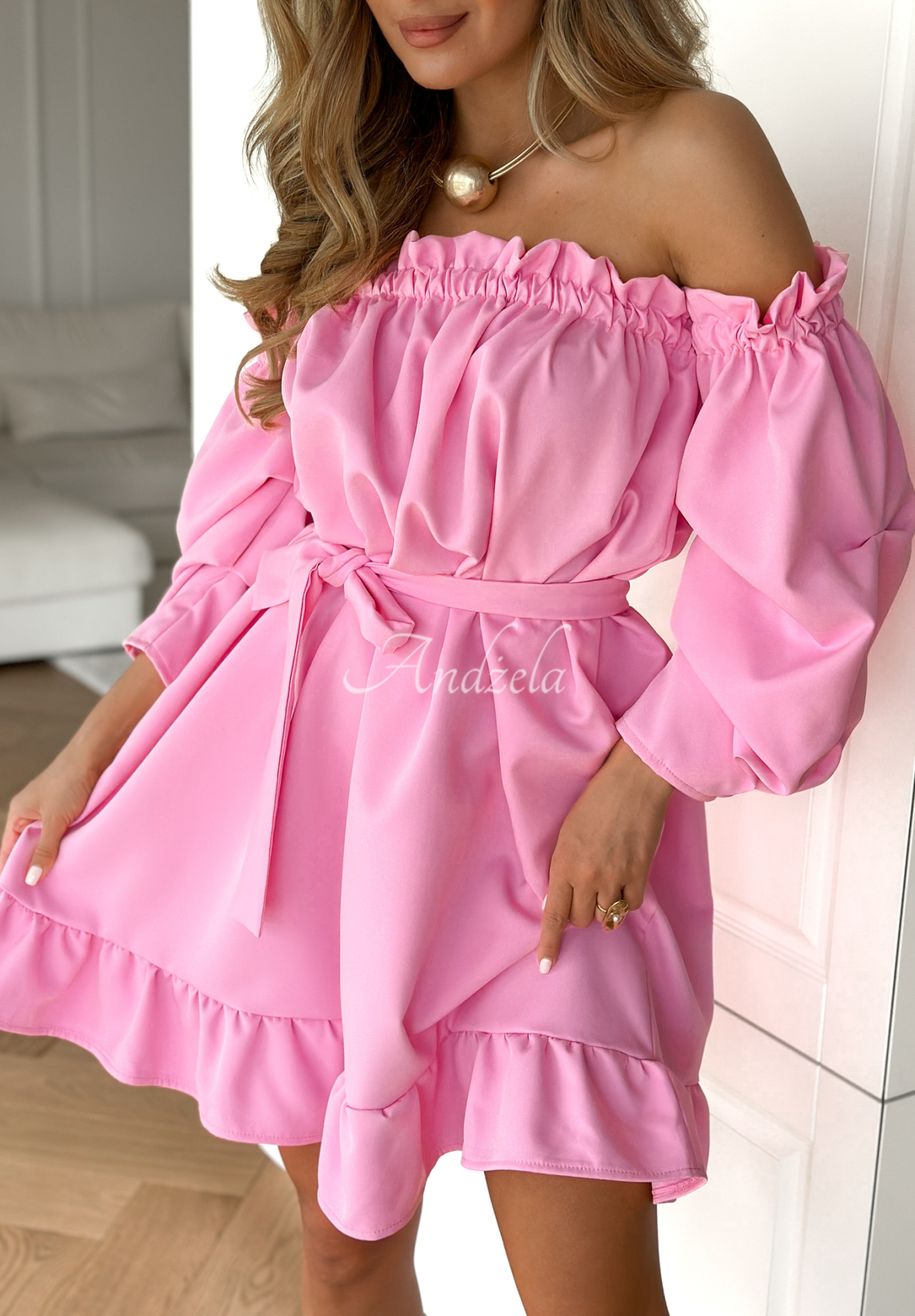 Spanish dress with belt More Than That pink