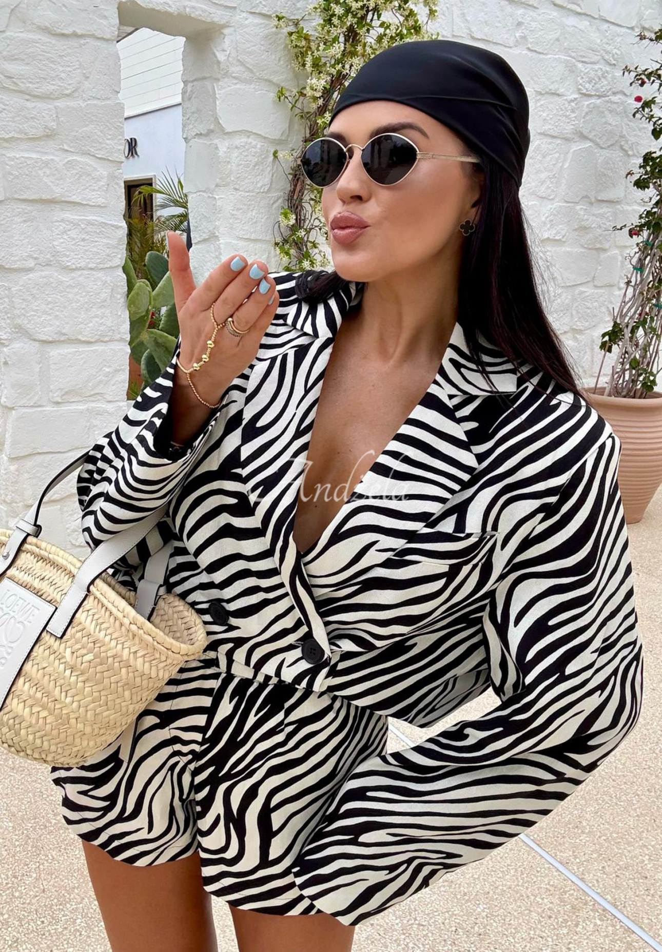 Linen zebra jacket and shorts set La Milla Beautiful Love Story white and black