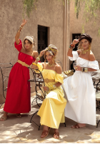 Sukienka hiszpanka z paskiem Summer Villa bananowa