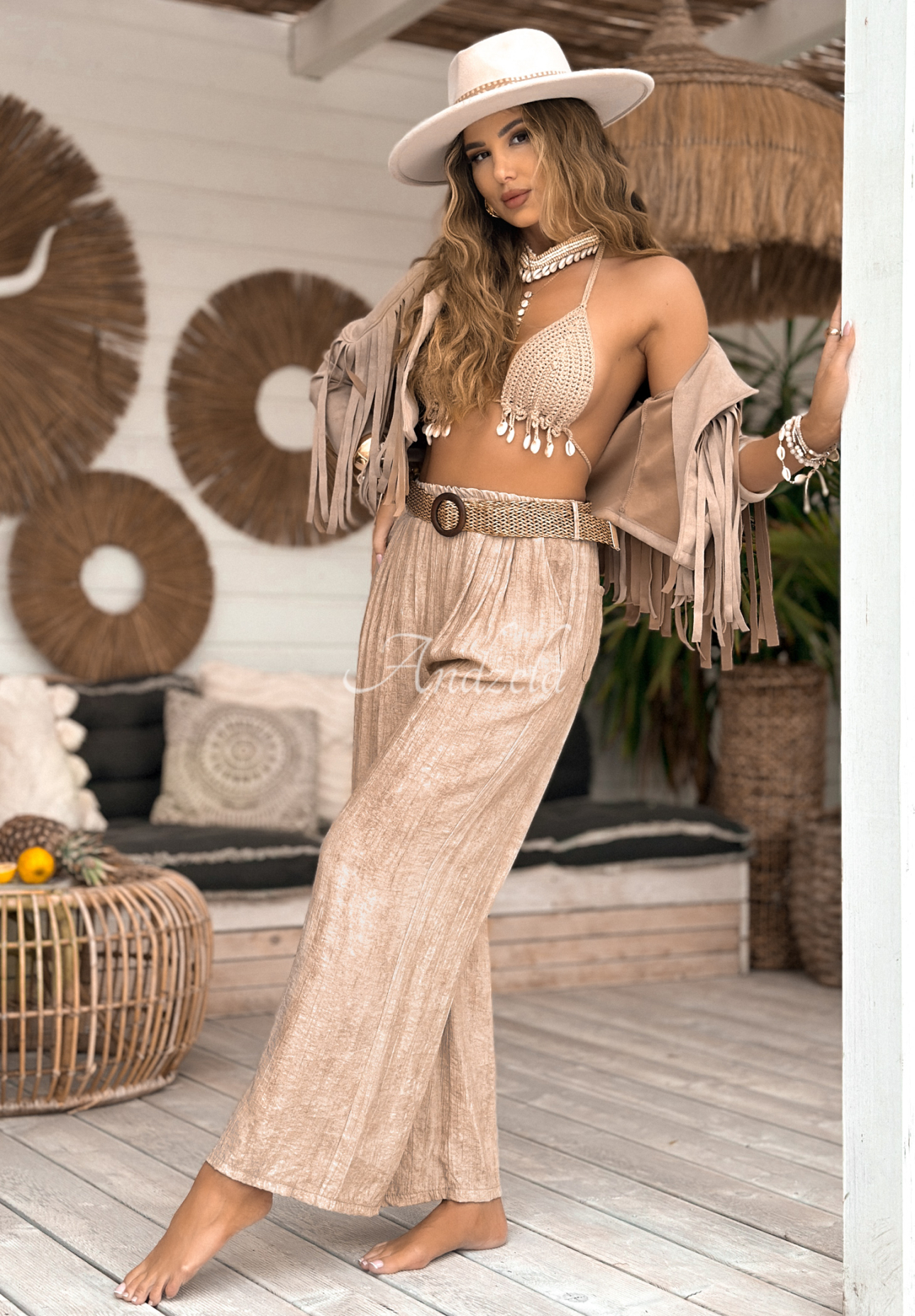 Viscose wide leg pants with belt by The Horizon beige