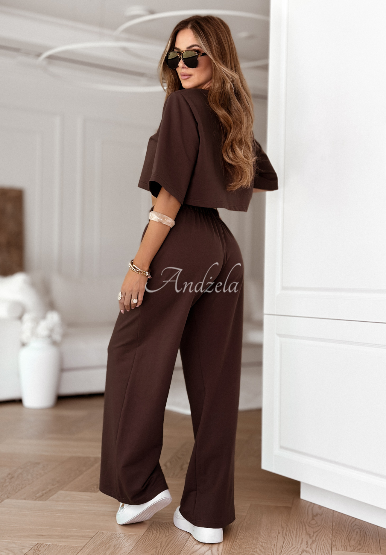 Sweatsuit set T-shirt and wide leg pants Lovely Duo chocolate