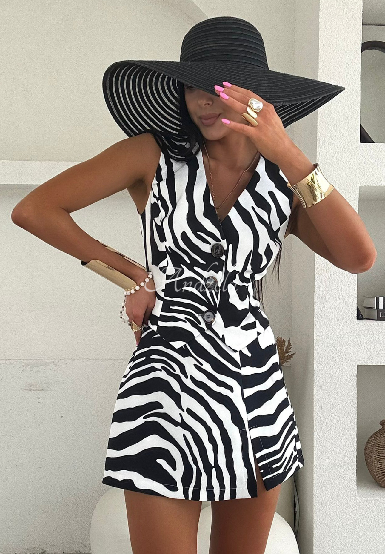 La Milla Stands For Peace zebra vest white and black