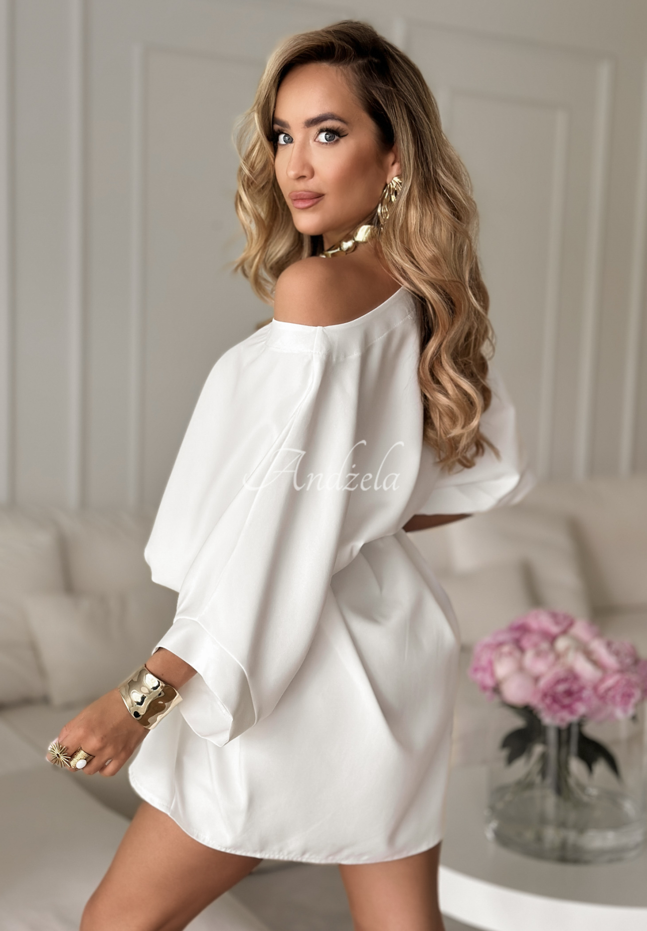 Self Healing strapless dress ecru