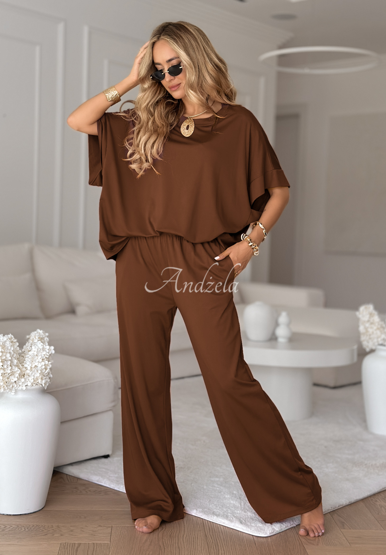 Viscose set T-shirt oversize and pants Two Halves chocolate