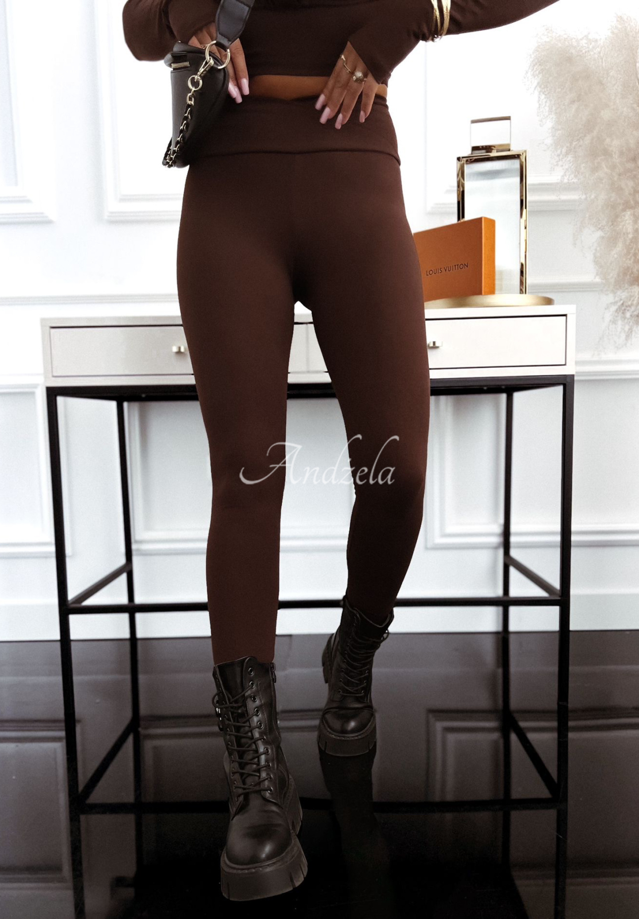 Viscose leggings I Am Ready Now chocolate.