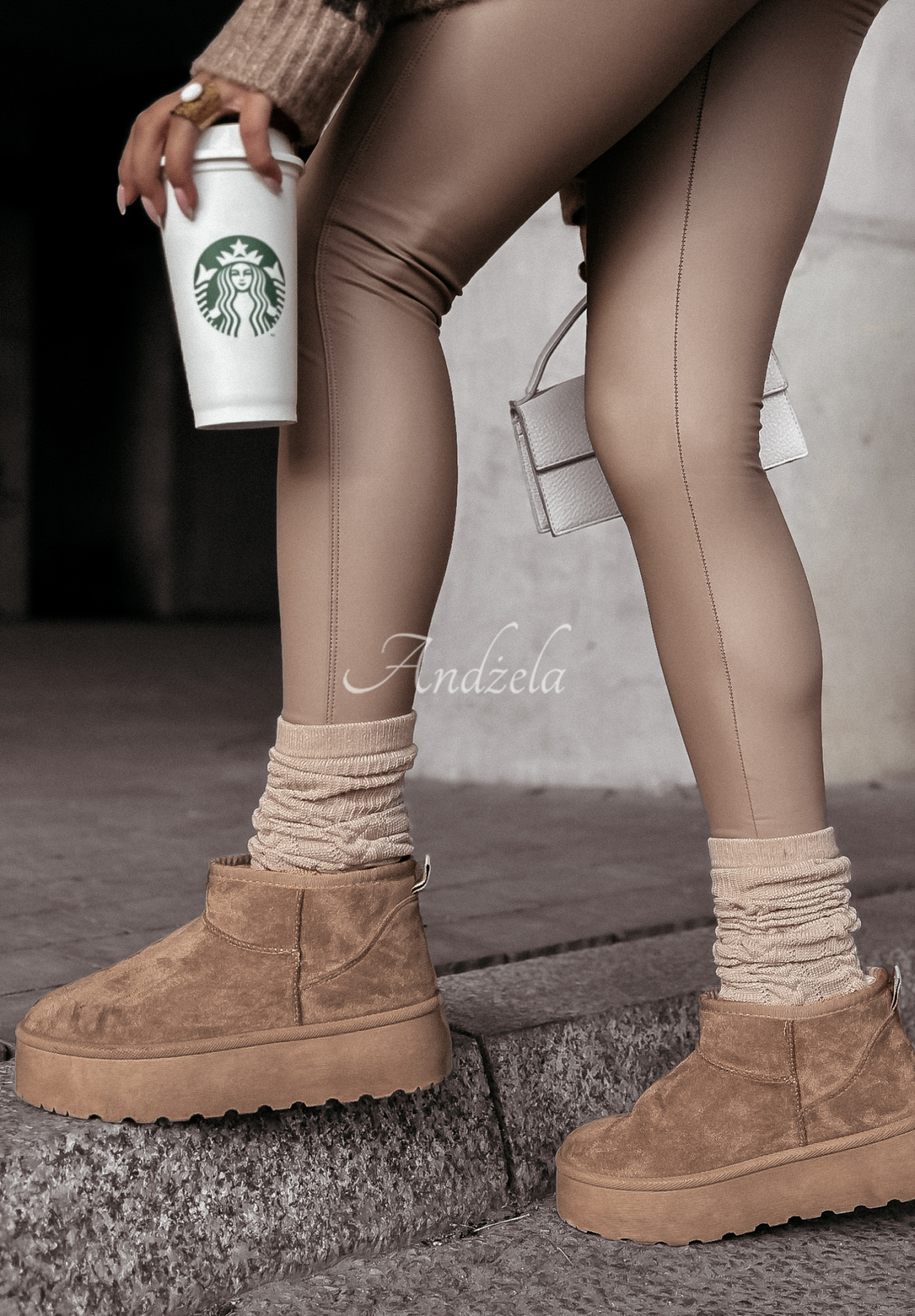 Crunchy Snow mocha suede boots