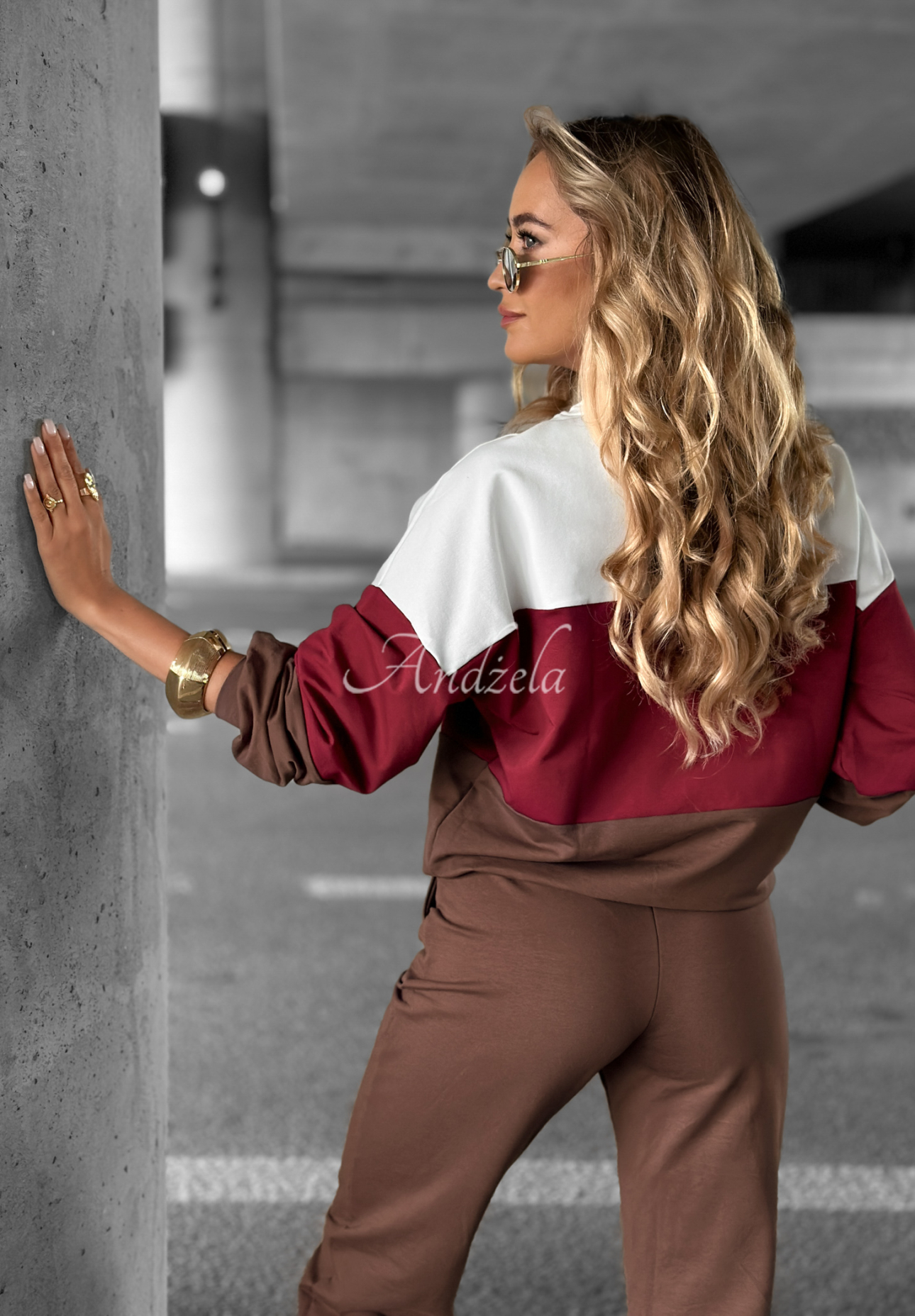 Komplet dresowy bluza i spodnie Just A Look czekoladowo-burgundowy