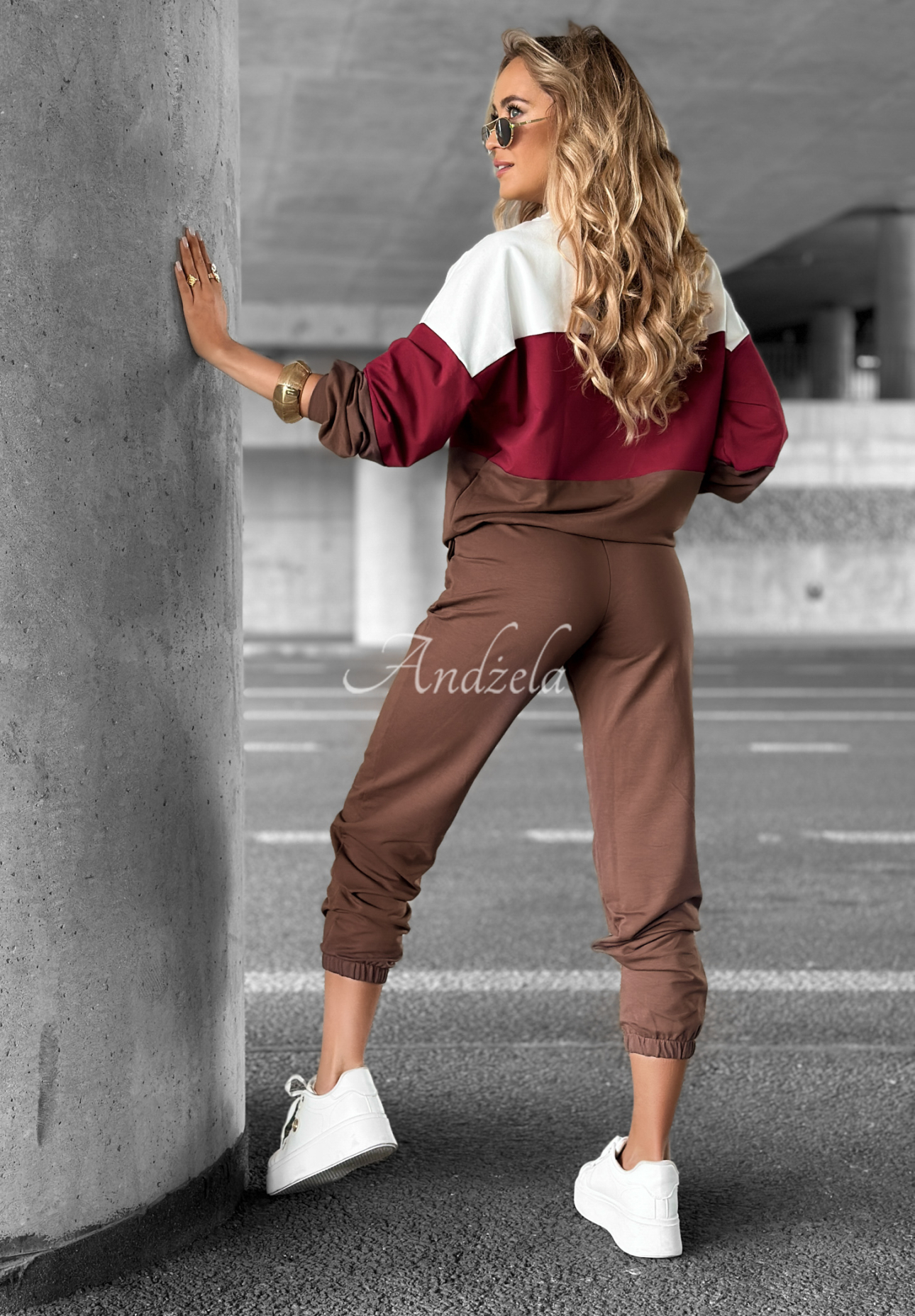 Komplet dresowy bluza i spodnie Just A Look czekoladowo-burgundowy