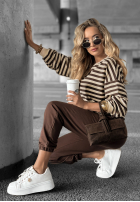 Komplet dresowy bluza i spodnie w paski Low Battery waniliowo-czekoladowy
