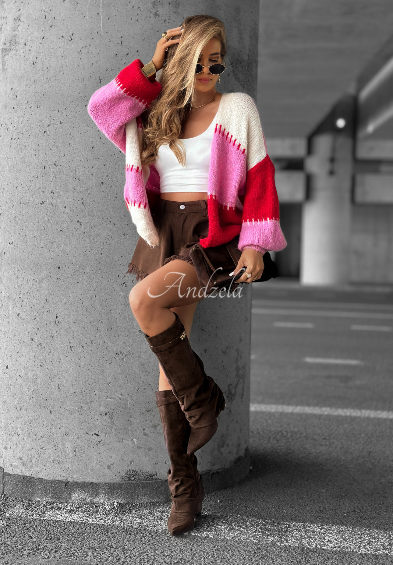 Krótki kardigan z wełną Cold Coffee różowo-czerwony