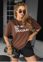 T-shirt z nadrukiem Eat Me czekoladowy
