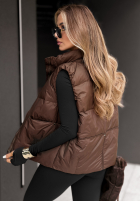 Krótka puchowa kamizelka Just Like That czekoladowa
