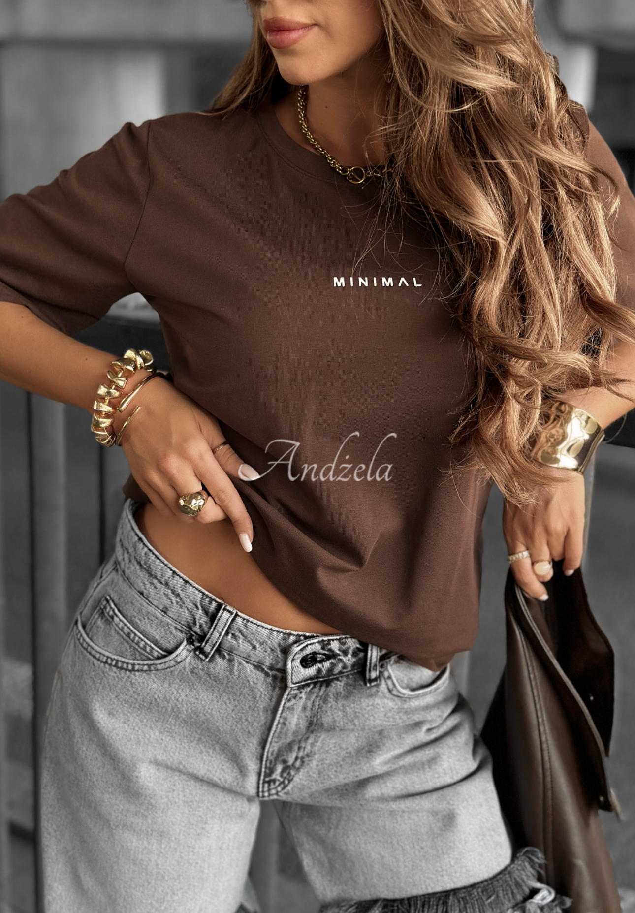 T-shirt with Minimal chocolate lettering