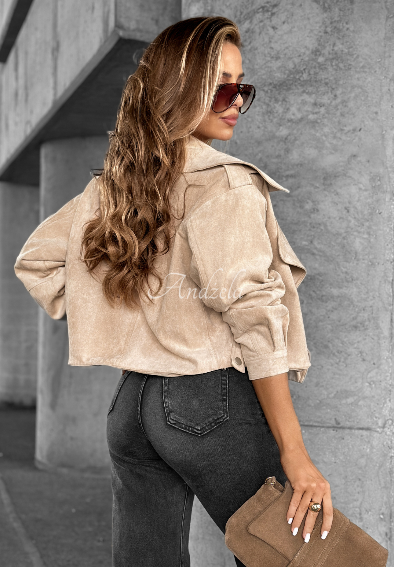 Zamszowa ramoneska Talk About It beżowa