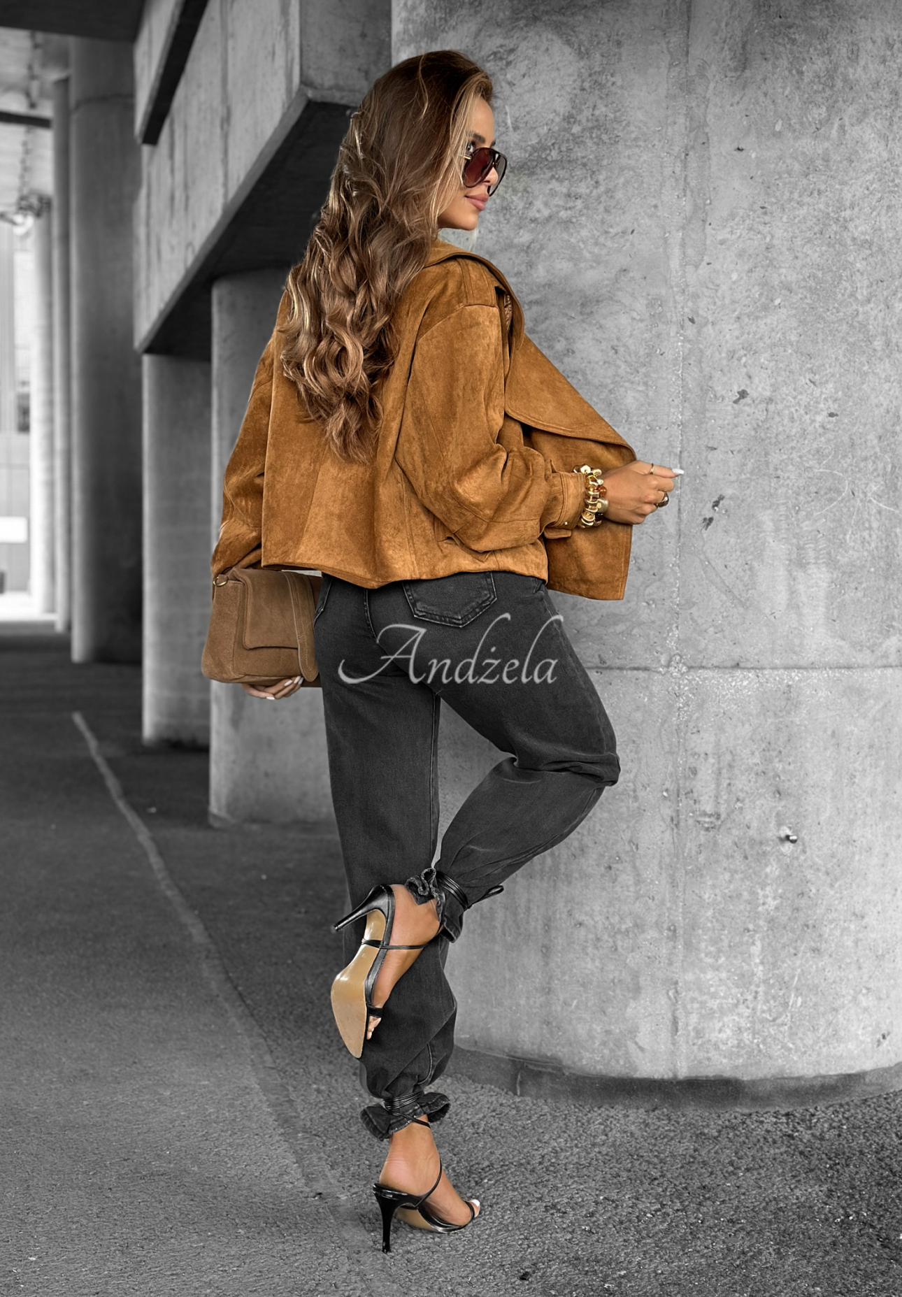 Zamszowa ramoneska Talk About It camelowa