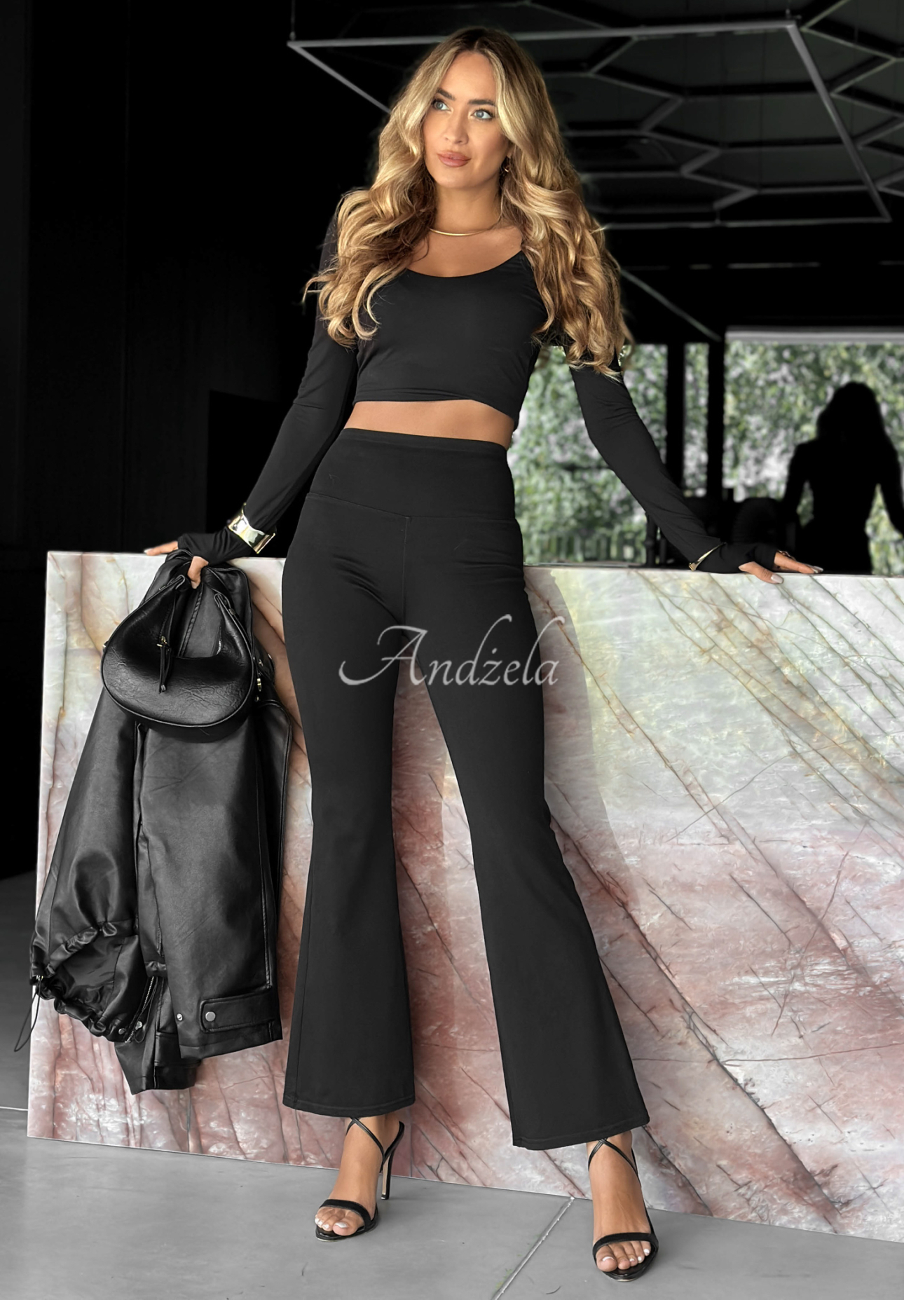 Legginsy dzwony No More Waiting czarne