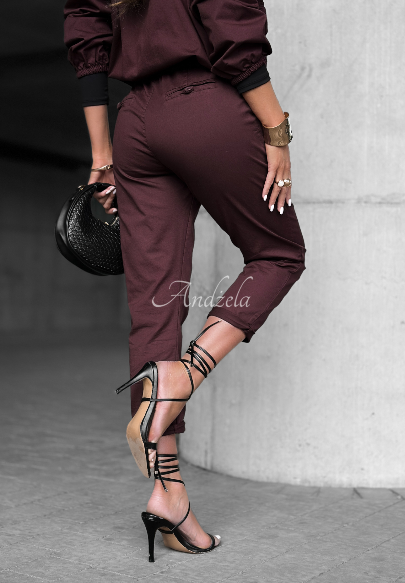 Spodnie z paskiem Almost Gone burgundowe