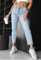 Spodnie jeansowe mom fit z paskiem No Rush niebieskie
