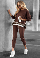 Komplet dresowy Somewhere Near czekoladowy