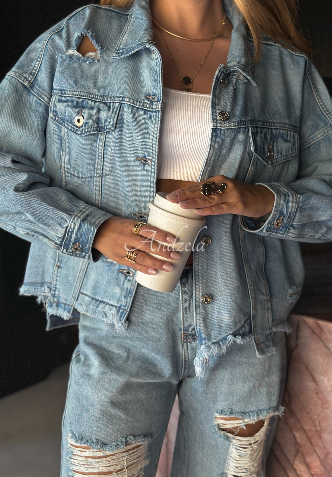 Jeansowa kurtka z przetarciami We Think Alike niebieska