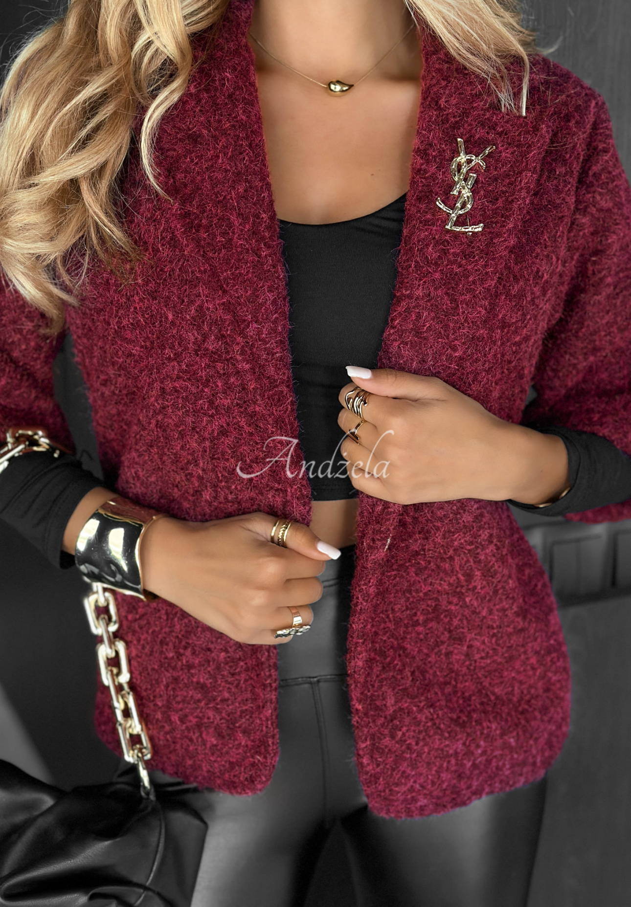 Krótki płaszcz boucle z wełną Hard To Say burgundowy