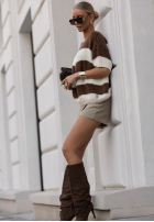 Sweter z krótkimi rękawami w paski Eyes Don’t Lie czekoladowo-białe