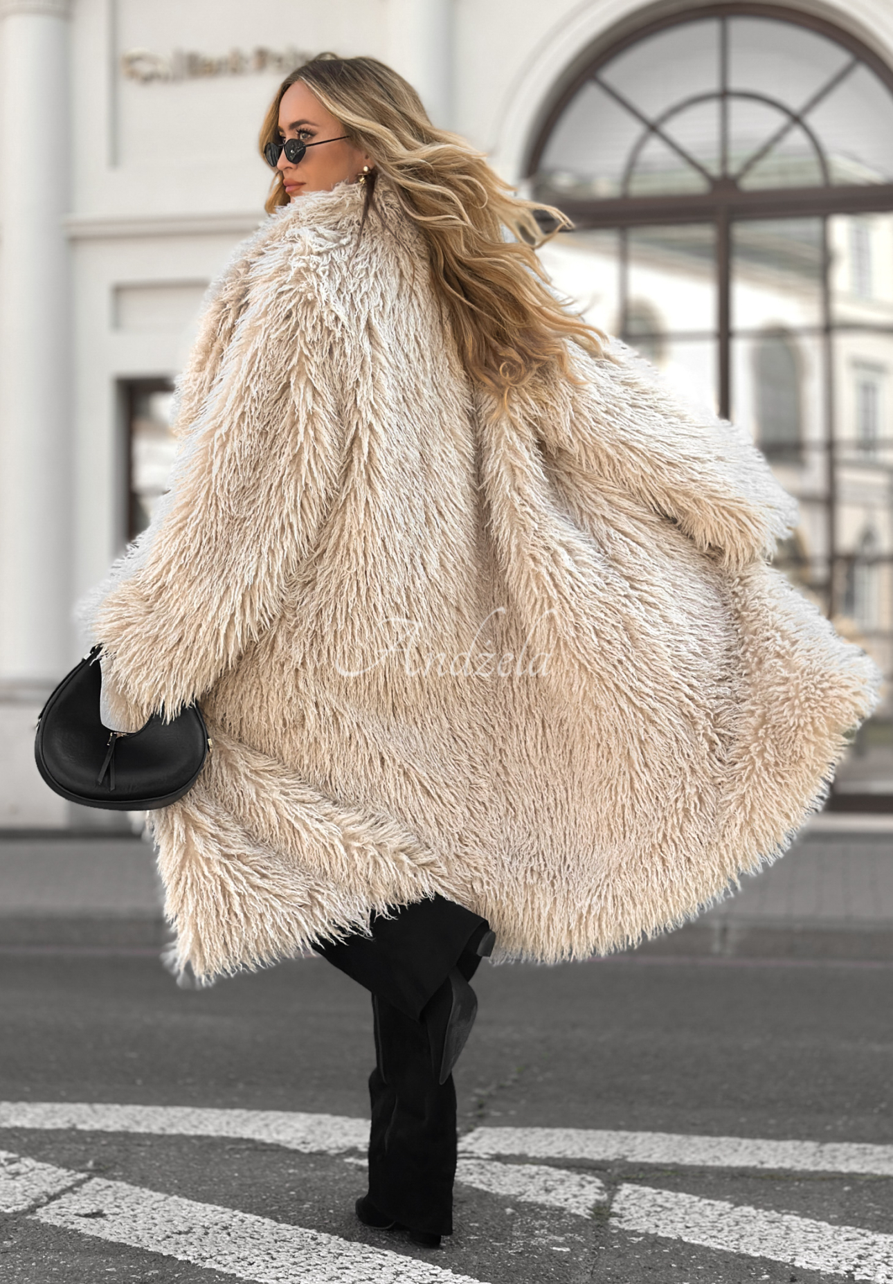 Long fur coat Hello Drama Queen beige