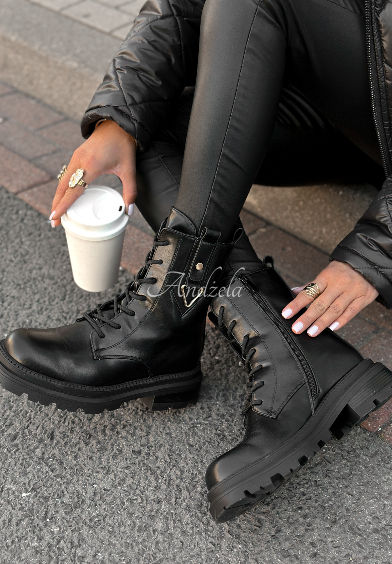 Golden Hours leather bagger boots black