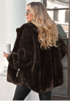 Krótkie futerko z kapturem Not Right Now czekoladowe