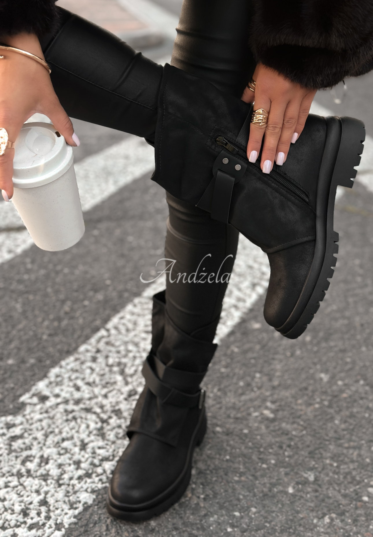 Skórzane botki z klamrami Still So Warm czarne