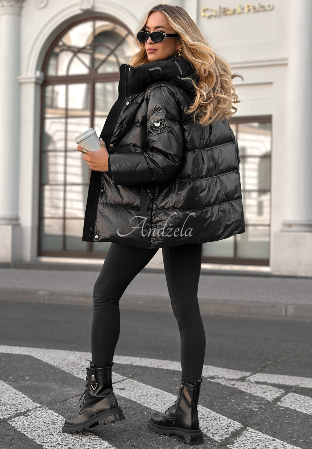 Down jacket with hood Turn Around black