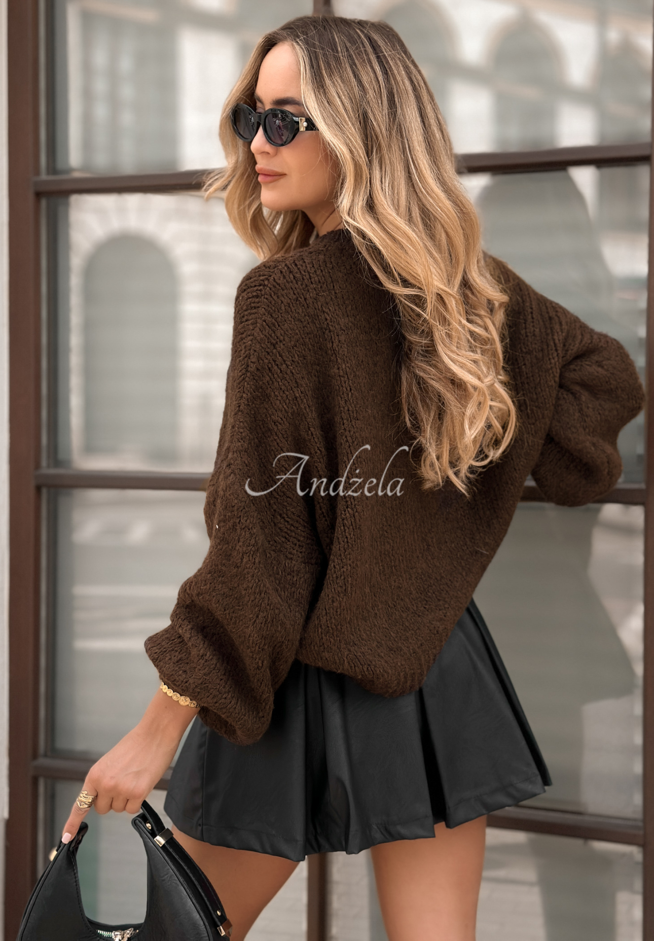 Sweater with buff sleeves Maybe Never chocolate