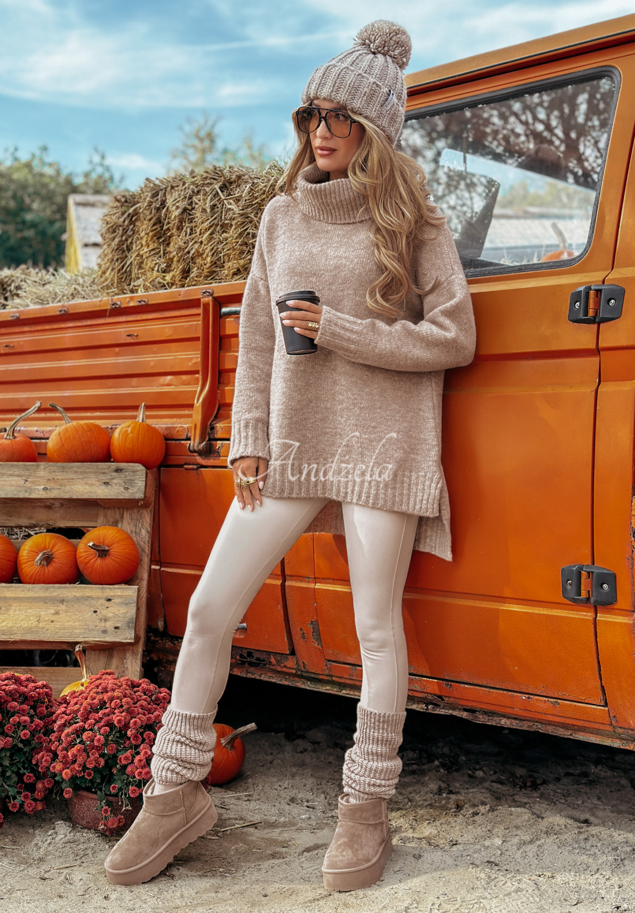 Sweter oversize z golfem i wełną Benin beżowy