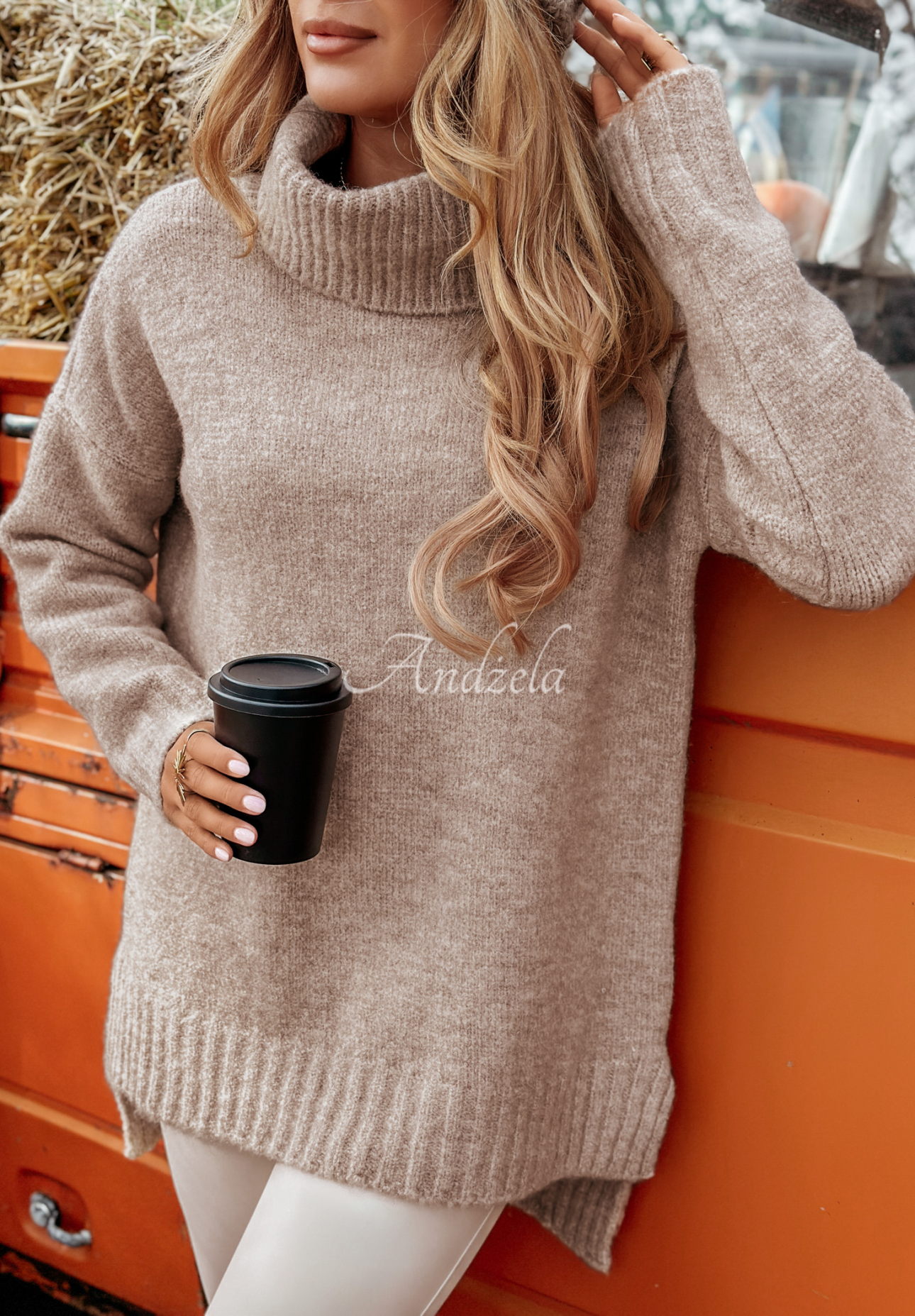 Sweter oversize z golfem i wełną Benin beżowy