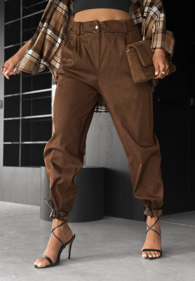 Spodnie Middle Of Nowhere camelowe