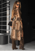 Sukienka maxi we wzory Coffee Please beżowo-czekoladowa