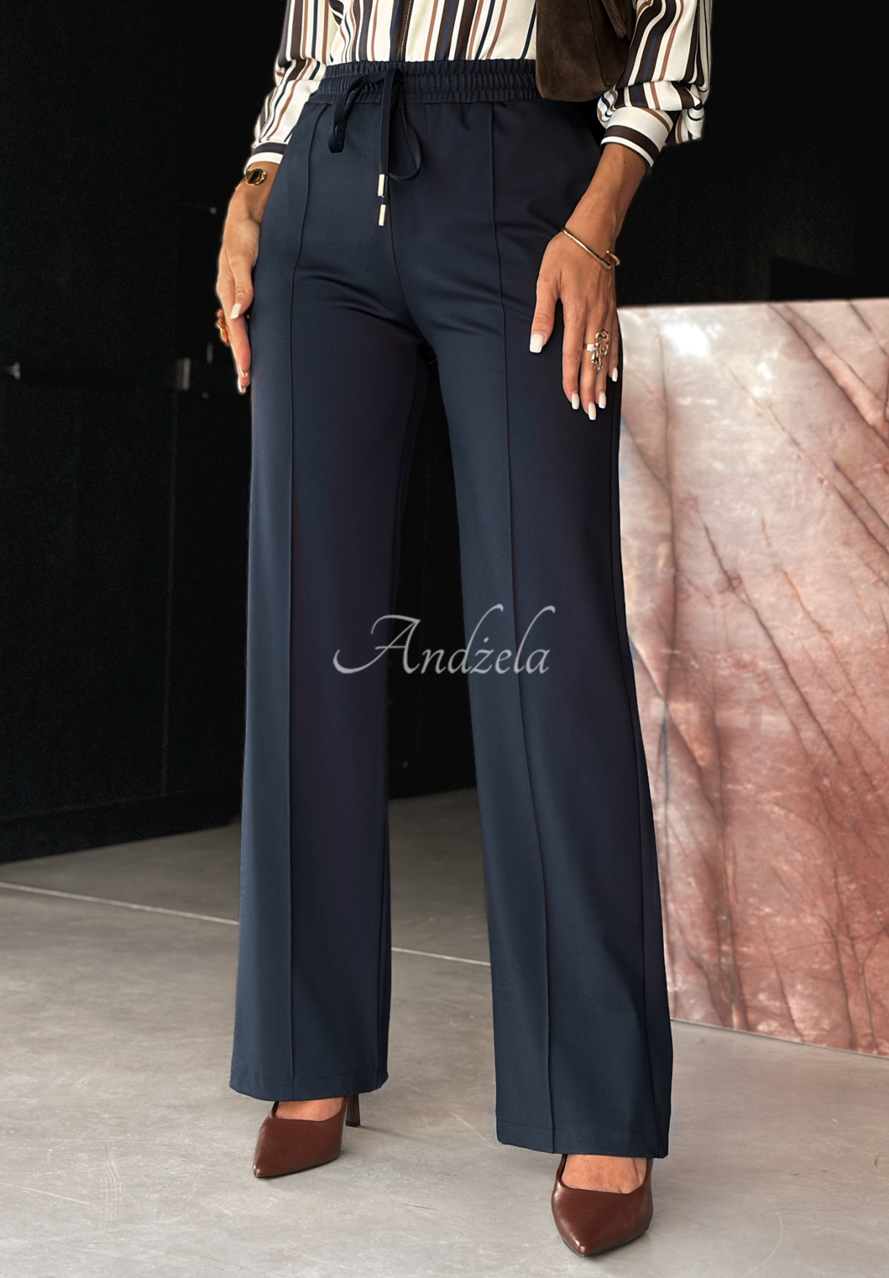 Spodnie What Happened granatowe