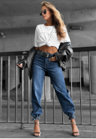 Spodnie jeansowe mom fit z paskiem Stay Curious ciemnoniebieski