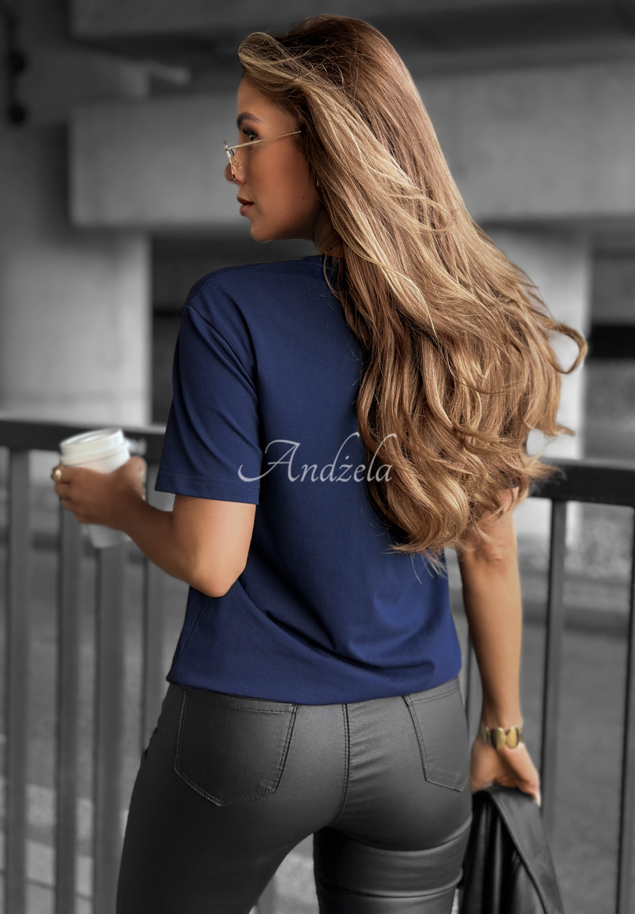 T-shirt Don’t Wake Me granatowy