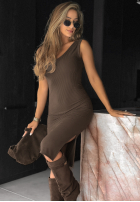 Komplet prążkowana sukienka i sweter Autumn Feelings czekoladowy