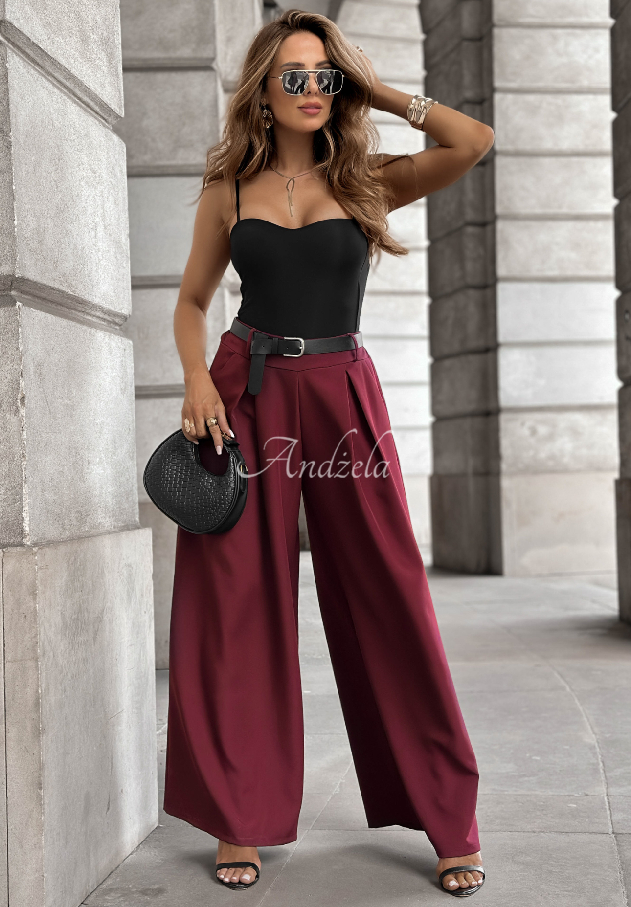 Materiałowe spodnie wide leg Take A Breath burgundowe