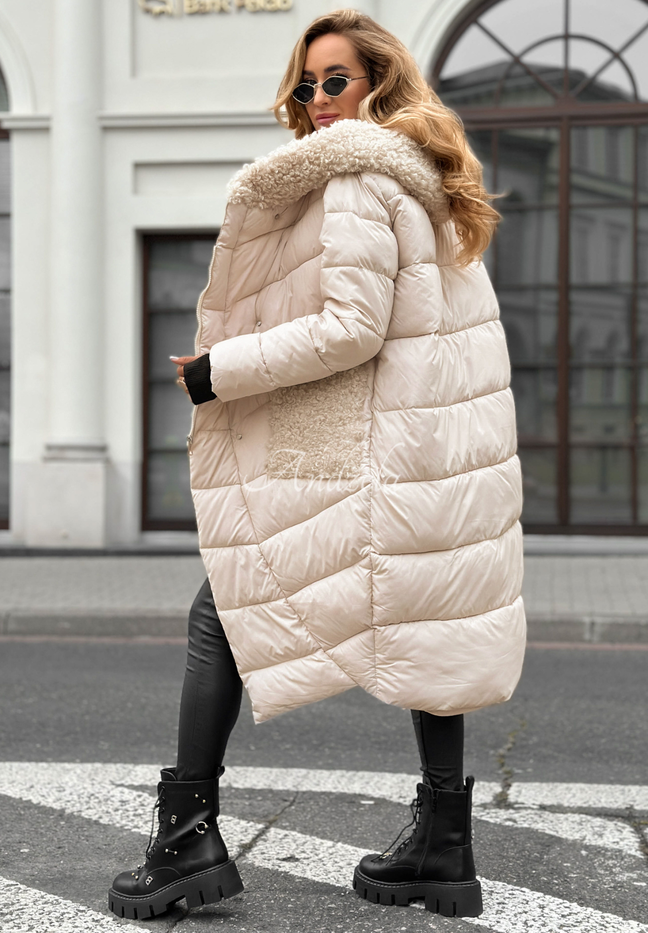 Długa pikowana kurtka z kożuszkiem Long Cold Winter beżowa