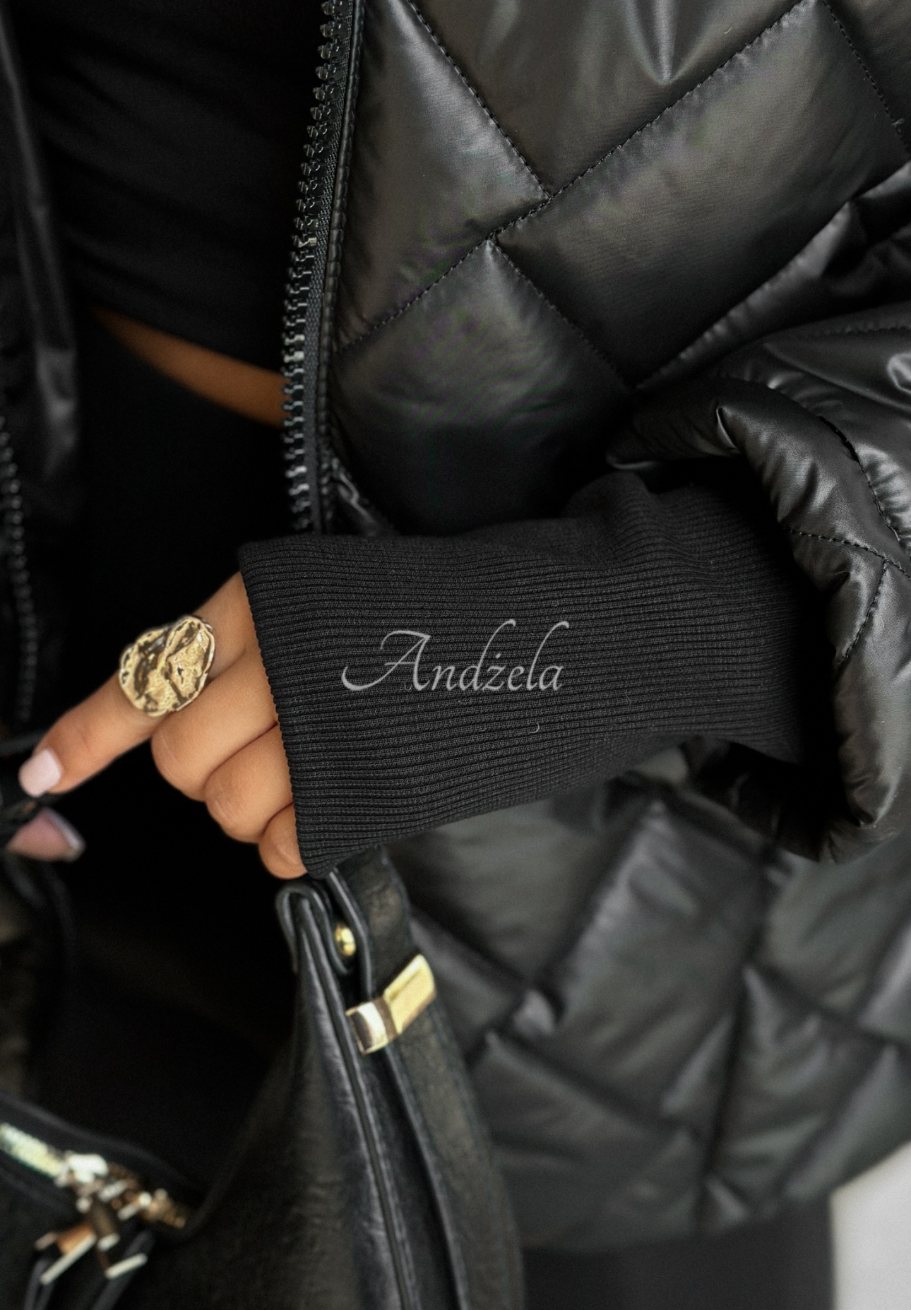 Just The Wind quilted hooded jacket black