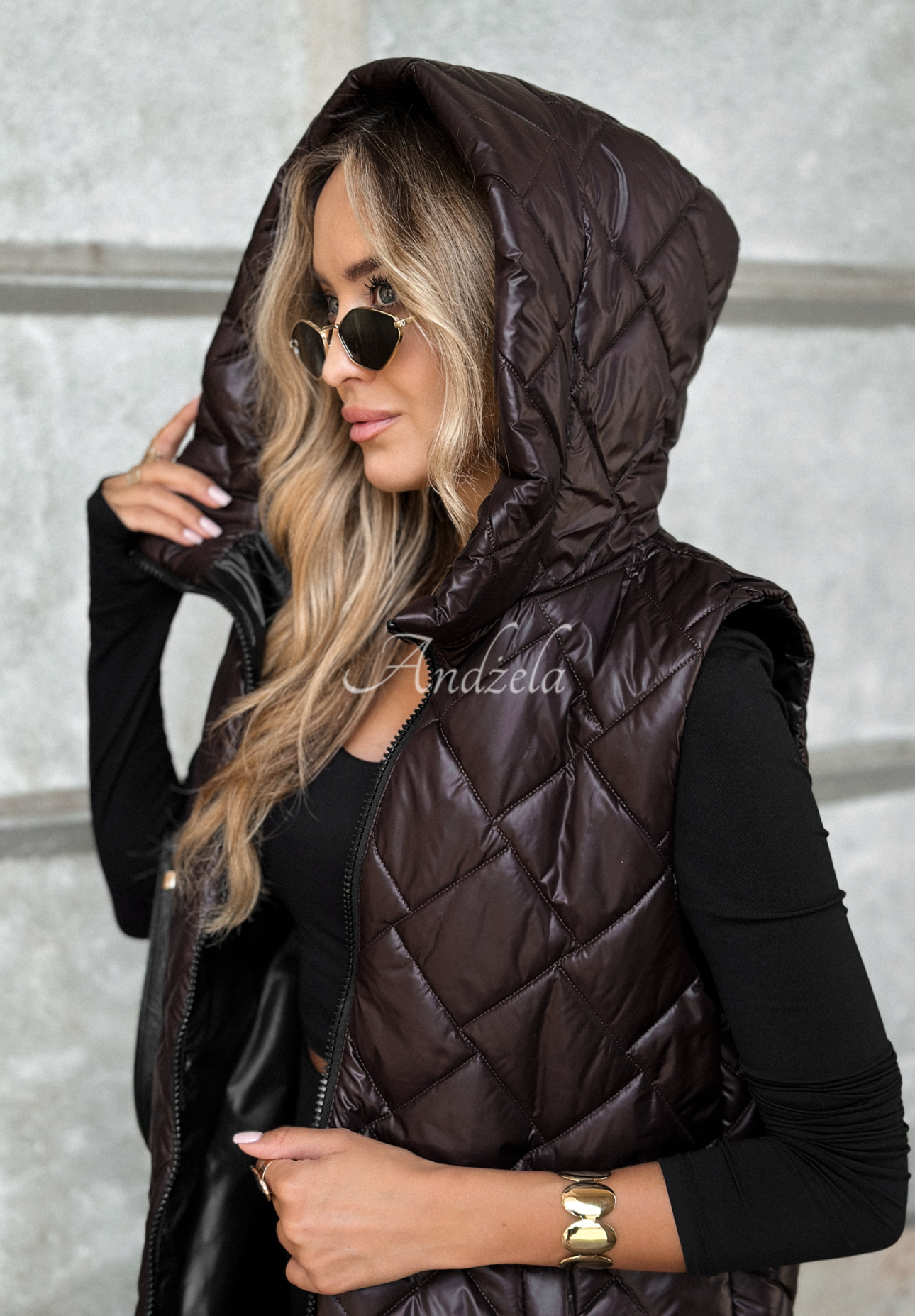 Long quilted vest Five Minutes Late chocolate.
