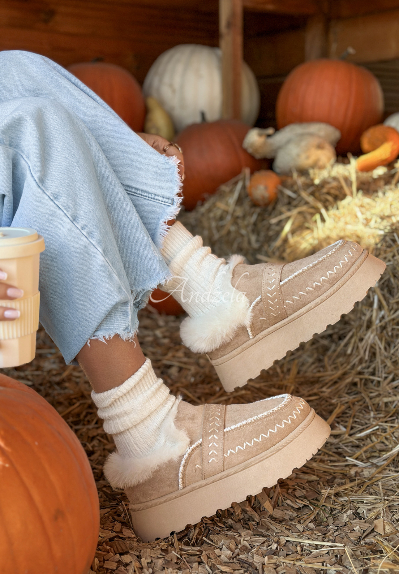 Suede boots with fur Walking On Leaves beige